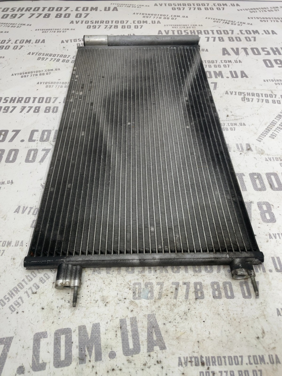Радіатор кондиціонера Jeep Compass MK (06-17) 68273402AA