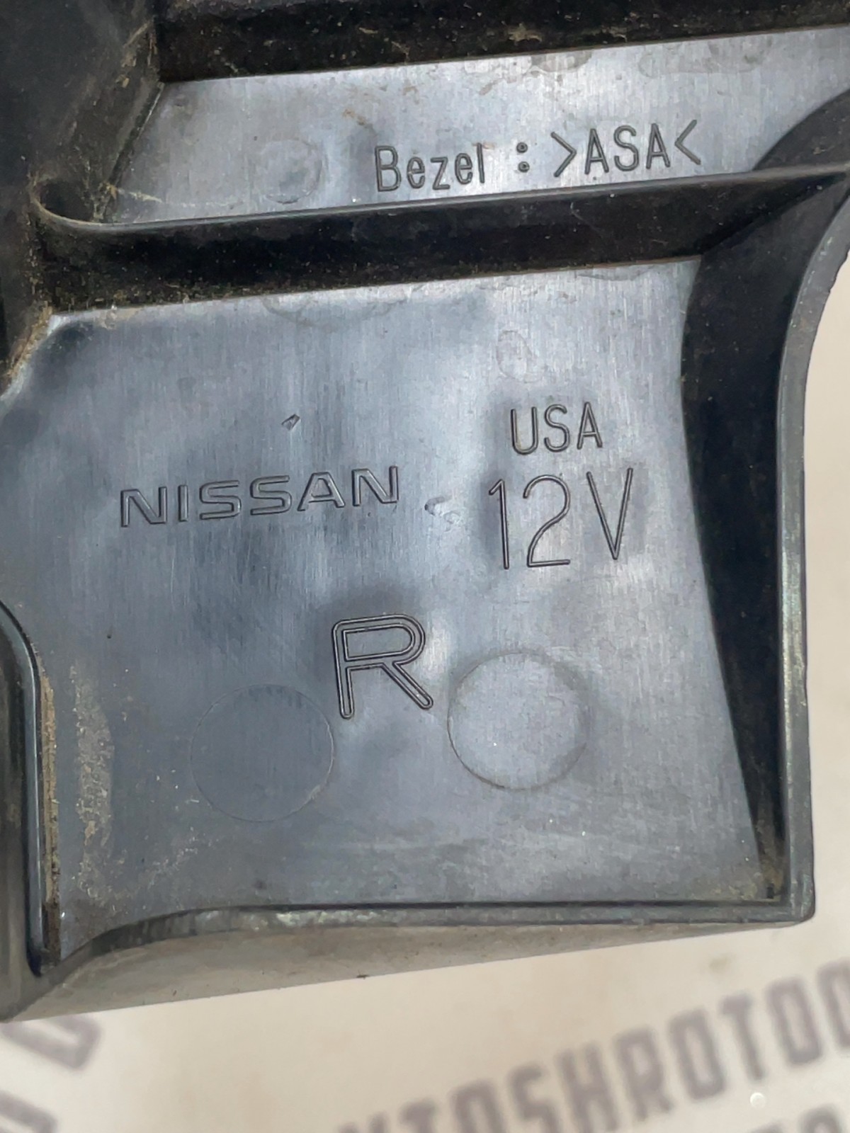 Ліхтар задній правий Nissan Rogue T32 (14-20) 949649