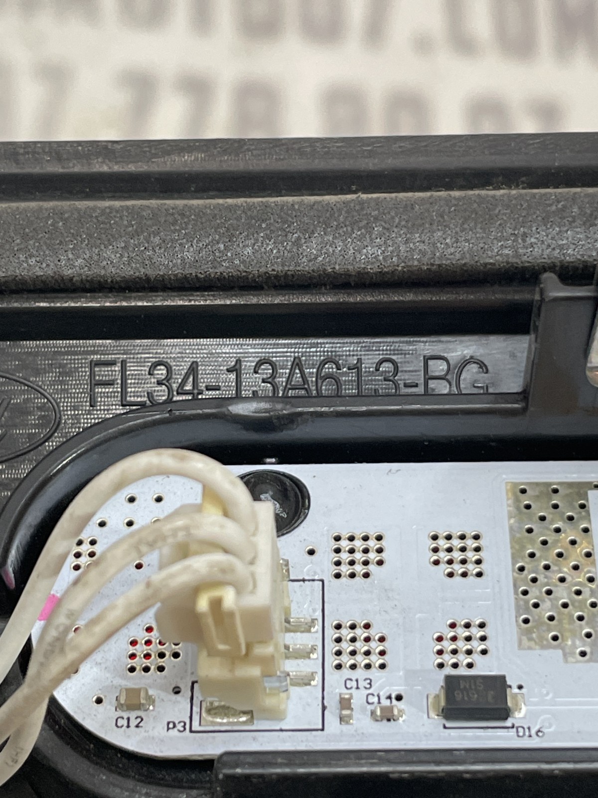 Стоп-сигнал Ford F-150 (09-14) задній FL3413A613BG