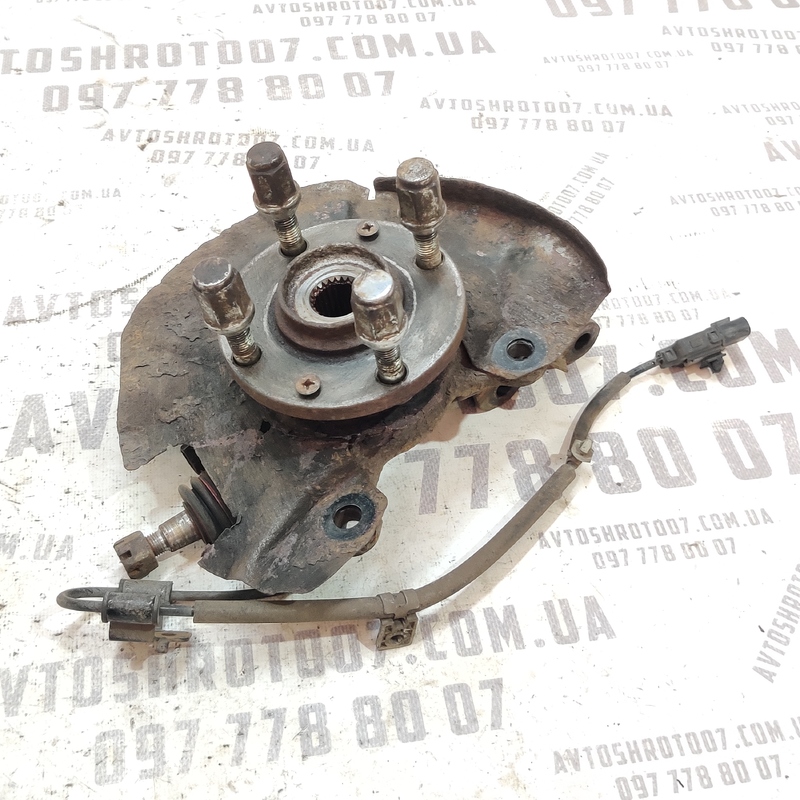Поворотний кулак Hyundai Accent 3 (06-10) 1.5D правий