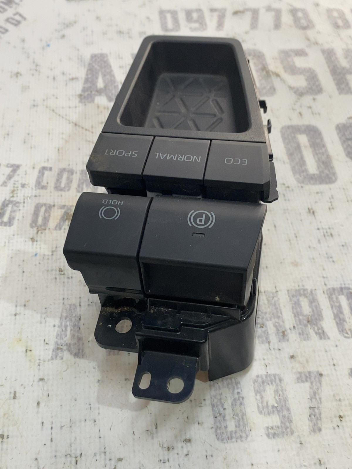 Кнопка ручного тормозу Toyota RAV4 5 75L720