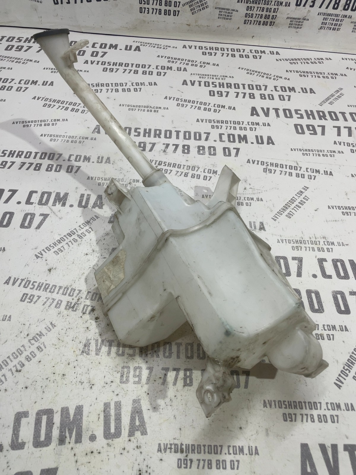 Бачок омивача лобового скла Nissan Rogue T32 (14-20)
