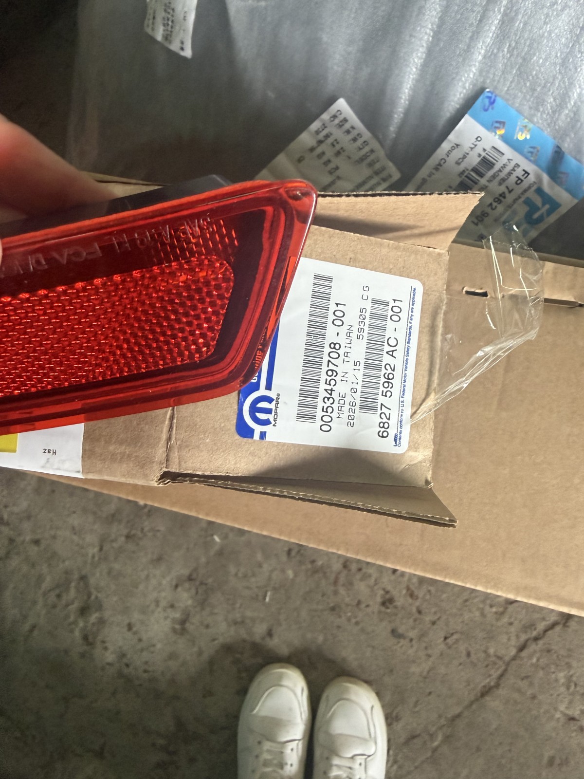 Катафот бампера Jeep Cherokee KL
