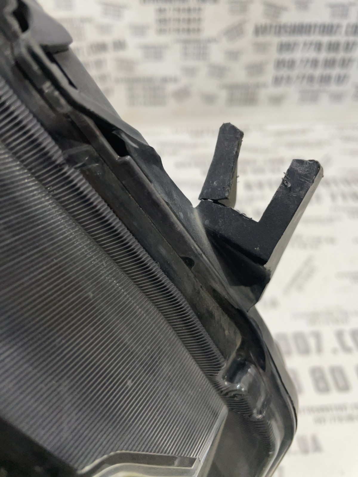 Фара передня ліва Nissan Rogue T32 10018841