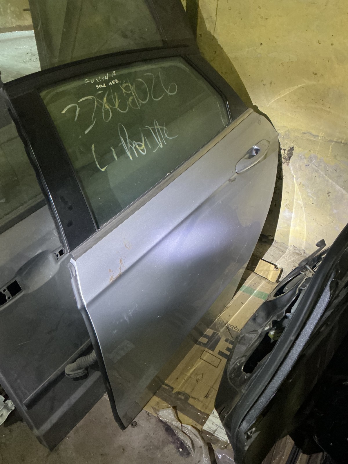 Двері Ford Fusion USA