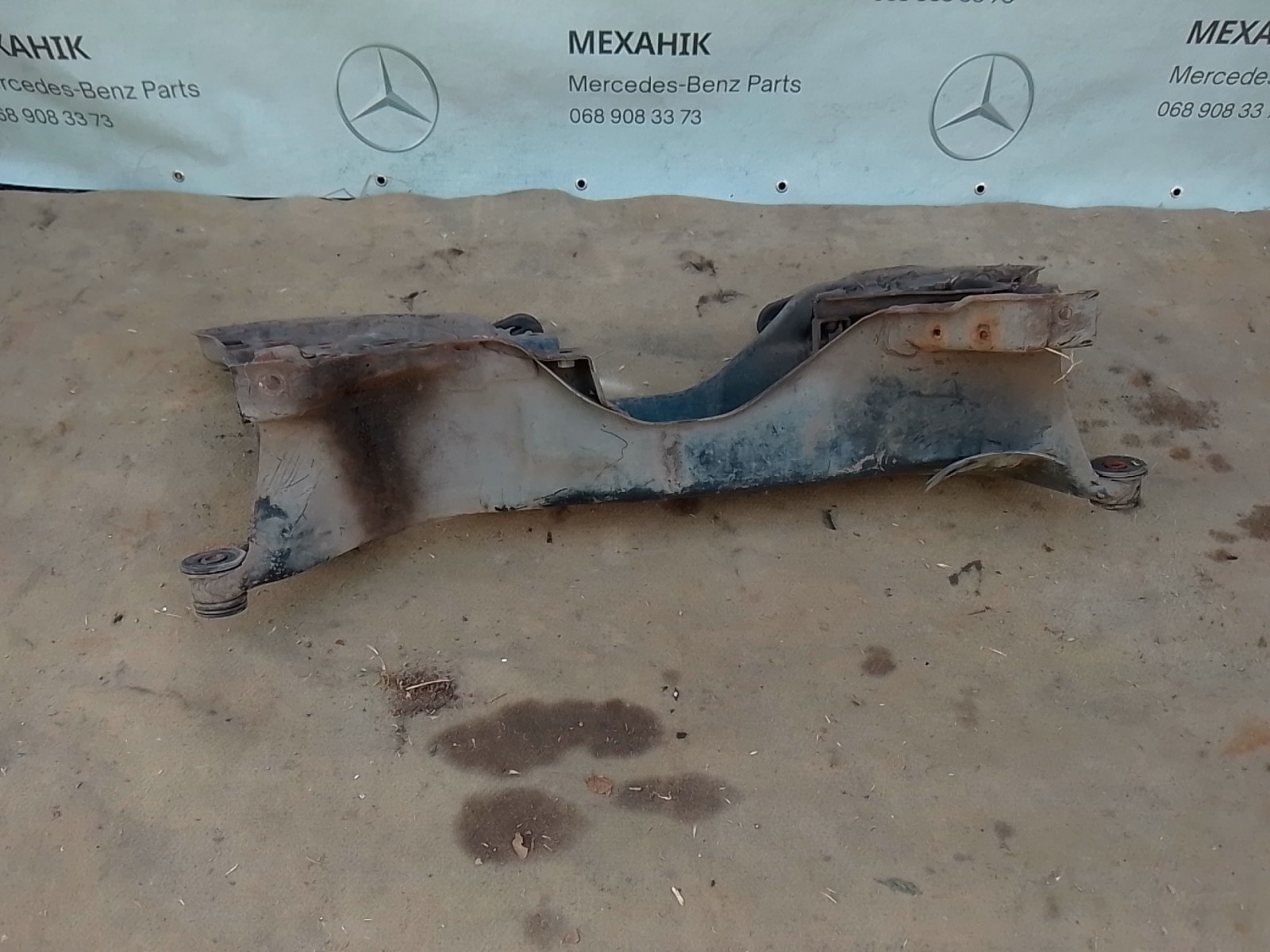 Підрамник передній Mitsubishi Galant 8
