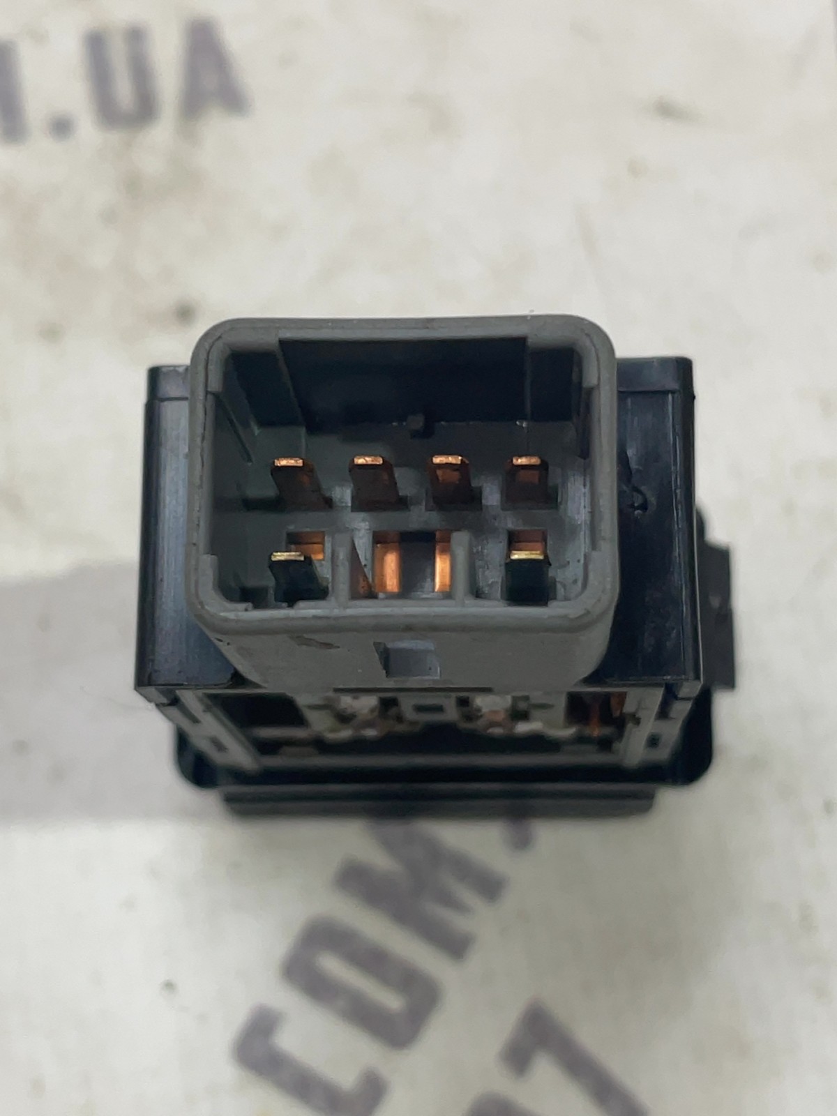 Кнопка обігріву Hyundai Accent 3 (05-11) 1.5D 937101E000