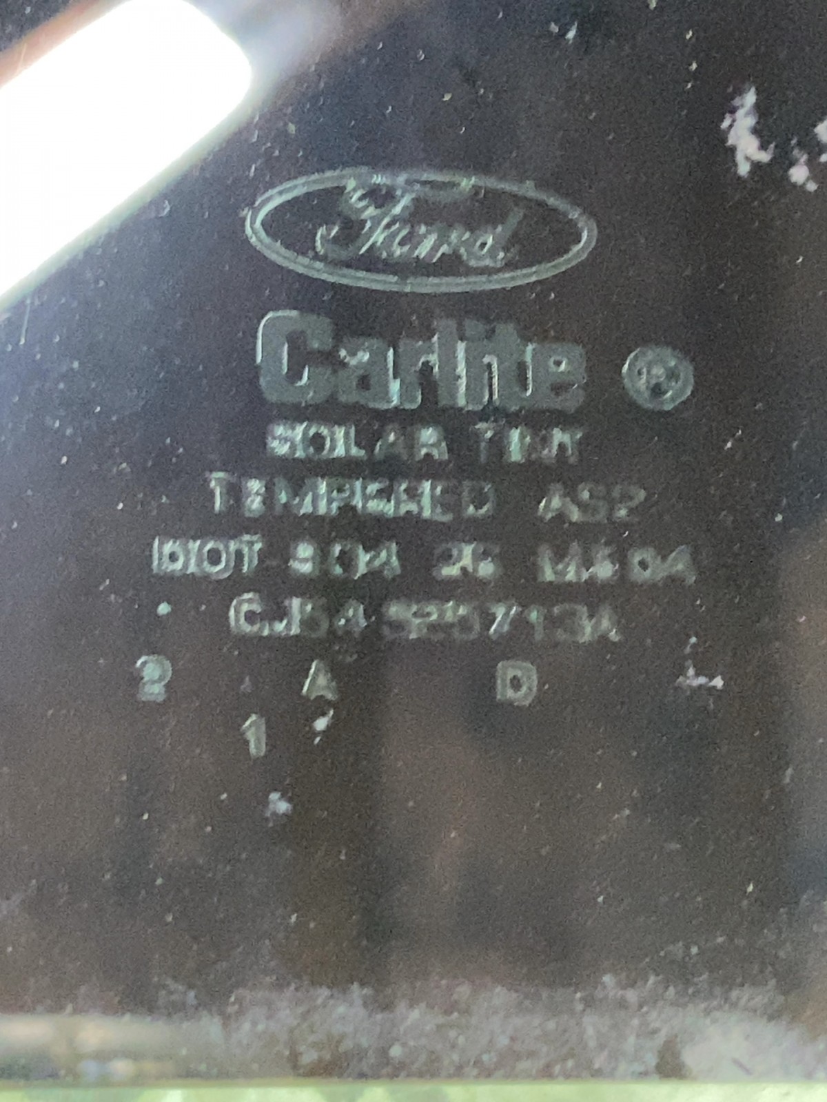 Скло дверей Ford Escape 3 (12-19) заднє ліве