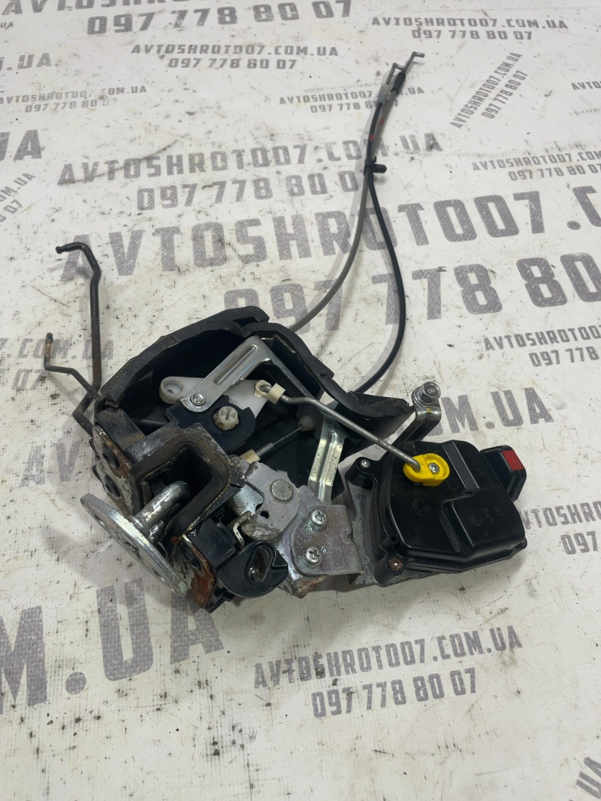 Замок дверей Hyundai Accent 3 (05-10) 1.5D передній лівий