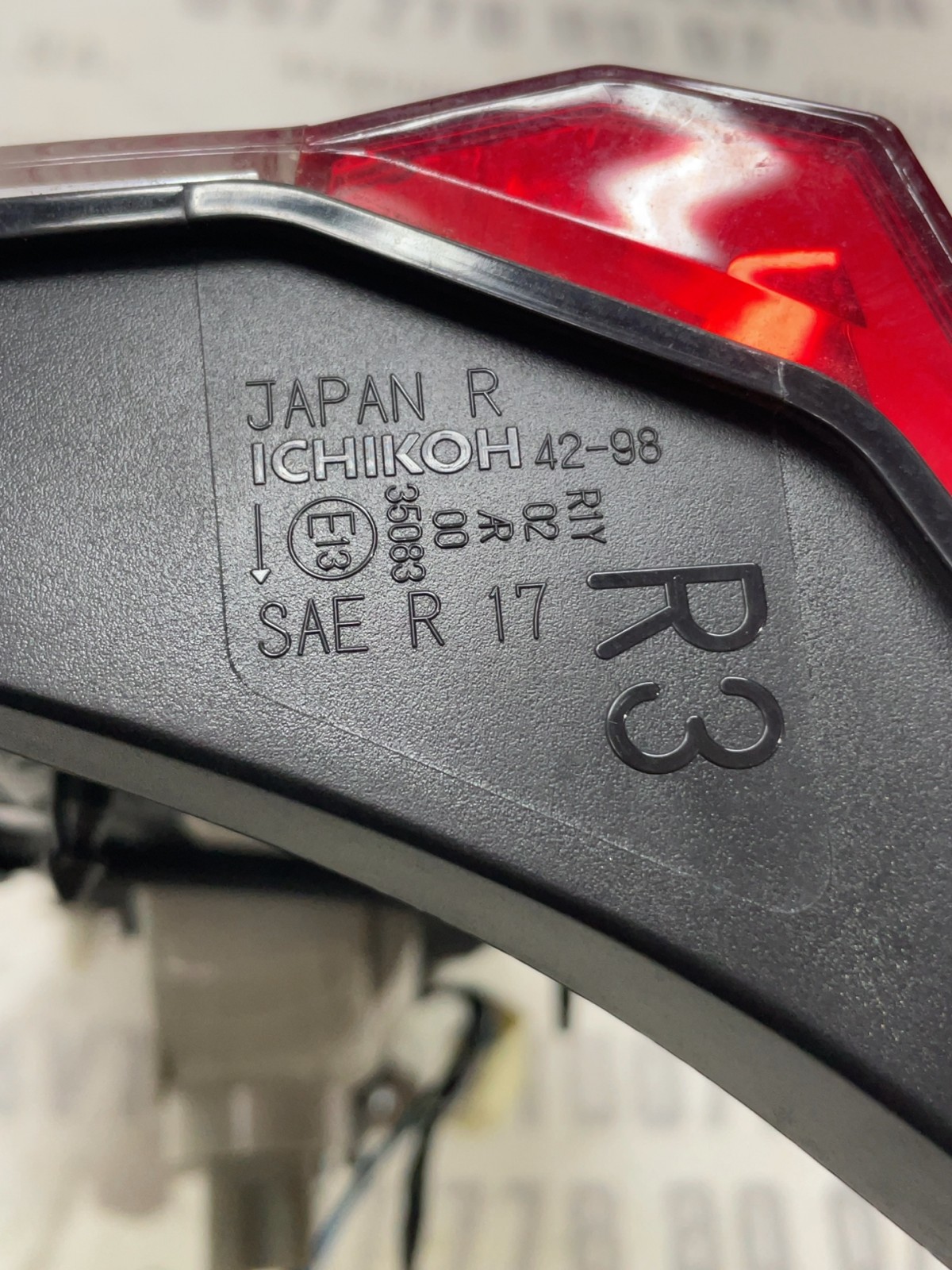 Ліхтар задній правий Toyota RAV4 5 (18-24) 8158042151
